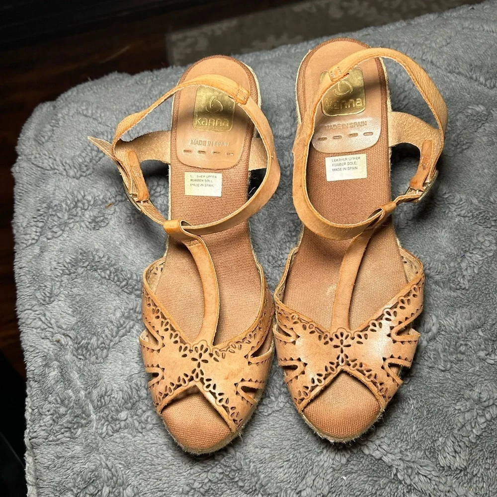 KANNA Women’s 39/8.5 T-Strap Slingback Espadrille Wedge spanish tooled Leather
